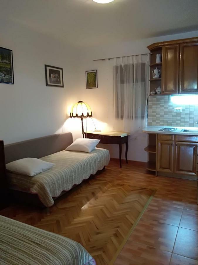 Apartmani Smiljana Makarská Exteriér fotografie